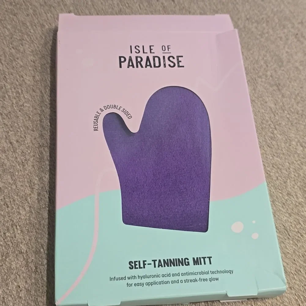 Isle of Paradise Vegan Self Tan Applicator Sunless Tanning Mitt